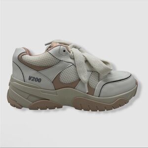 Axel Arigato White and Pink catfish lo Women's Sneakers